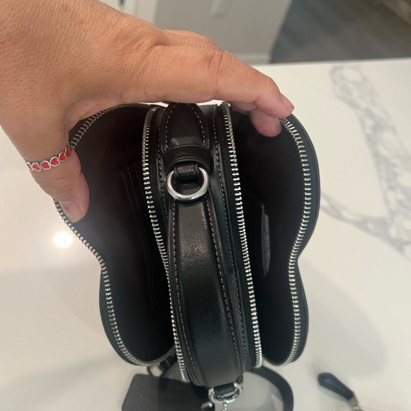 ❤️Coach Heart Crossdoby❤️ - Picture 7 of 16